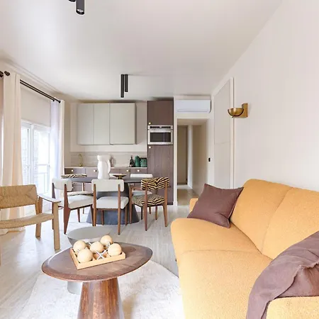 Sublime Rue Royale Apartman